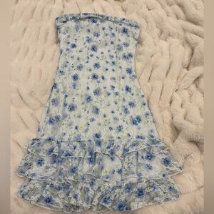 Lucy in the Sky White and Blue Floral Dress